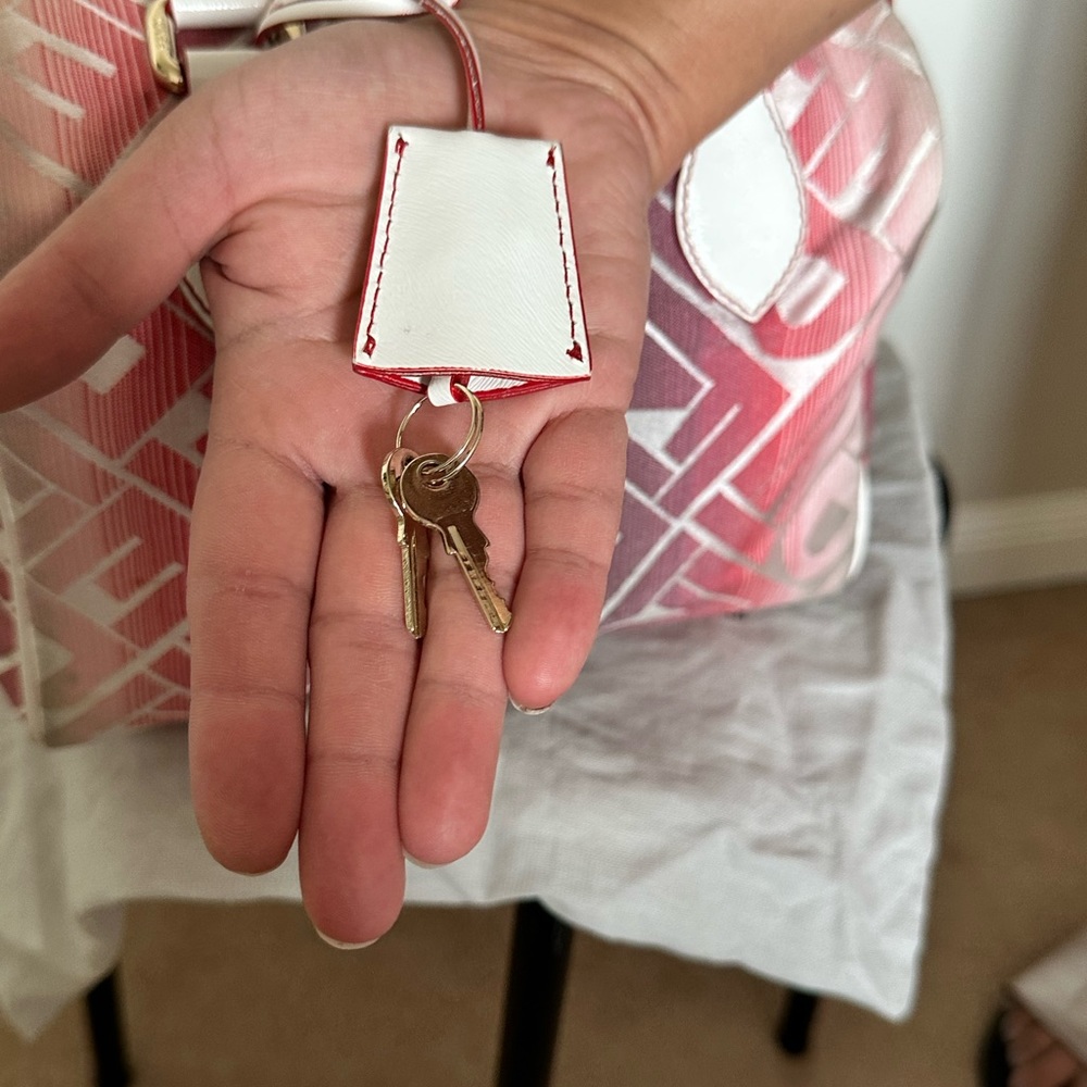 Fendi Pink Gradient Logo Satchel with White Handles - Picture 5 of 10